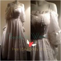 wedding photo - 50% off Vtg White Wedding Dress / White Bridal Gown / Pintuck / Cotton Lace / Victorian Style / Xs Petite / Summer Garden / Simple Elegance