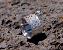wedding photo -  Wide Concave Silver Thumb Ring, Wide Silver Ring, Leaf Patterned Ring, Leaf Wedding Ring, Silver Leaf Wedding Ring, Botanical ring,
