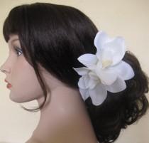 wedding photo - Hawaiian  White Two Orchids hair flower clip - weddings-
