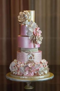 wedding photo - Amazing Cakes: Munaluchi's Most Beautiful Spring Wedding Cakes 