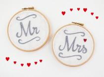 wedding photo - Mr. and Mrs. Wedding signs, wedding chair signs, Wedding photo prop, Wedding sweetheart table decor, newlywed gift, customize embroidery