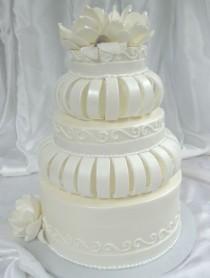 wedding photo - It Takes The Cake