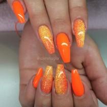 wedding photo - Solin Sadek On Instagram: “"Neon Orange" Med Orange Glitterombre”