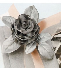 wedding photo - DIY: How To Make Ribbon Roses
