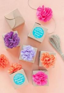 wedding photo - 5 Ways To Style Clasp Favor Boxes