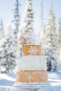 wedding photo - 12 Cakes Of Christmas #5: Snowflake Shimmer