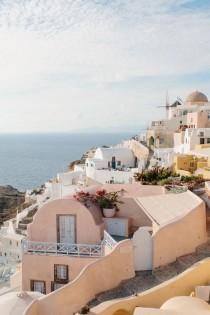 wedding photo - Santorini Travel Guide 