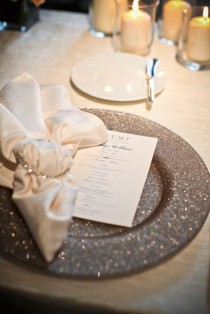 wedding photo - 10 Ideas For Charger Plates