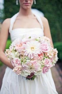 wedding photo - Friday Flowers: Dahlia Bouquets