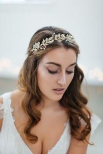 wedding photo - Wedding headpiece - crystal bridal headpiece - leaf bridal headpiece - bridal hair vine - ivory crystal headpiece - tiara