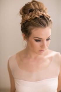 wedding photo - 30 Top Knot Bun Wedding Hairstyles That Will Inspire(with Tutorial)