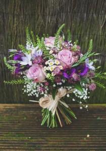 wedding photo - 25 Swoon Worthy Spring & Summer Wedding Bouquets