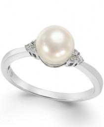 wedding photo - Pearl And Diamond Accent Ring