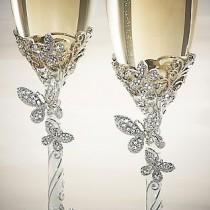 wedding photo - Butterfly Toasting Flutes