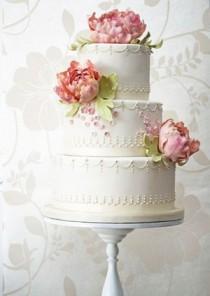 wedding photo - A Piece Of Cake