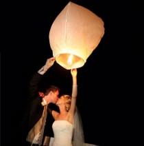 wedding photo - 10 Pieces - White Handmade Write-able Chinese Paper Sky Lanterns Wish & Hope Kongming Wishing Flying Candle For Wedding Decoration