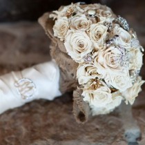 wedding photo - Rose And Brooch Bouquet