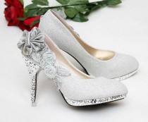 wedding photo - "Elegant Series" Vogue Lace Flowers / Crystal High Heels Wedding Bridal Shoes
