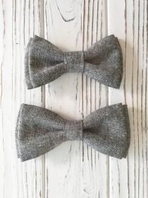 wedding photo - Modern dark grey linen/cotton blend bowtie - Daddy and son bow ties - brothers - Ring boy - Groomsmen bow tie- grey bow tie- dark grey bowti