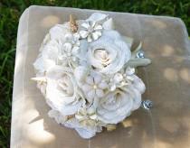 wedding photo - Burlap Rustic Shabby Chic Beach Brooch and Seashell Wedding Bouquet - Champagne Roses and Brooch Jewel Bride Bouquet - Rhinestones