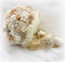 wedding photo - Brooch Bouquet, Tan, Champagne, Cream, Gold, Ivory, Boutonniere, Vintage Wedding, Gatsby, Wedding Bouquet, Lace Bouquet, Crystals, Pearls