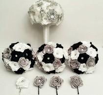 wedding photo - Bridal Party  Bouquet and boutonniere Package - Customize to your colours