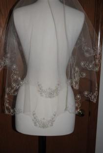 wedding photo - Swarovski Crystal Butterfly and Daisy Embroidered Veil