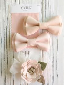 wedding photo - Peachpuff satin bowtie - light peach bowties - wedding bow ties- Groomsmen bowties - Ring bearer's bowtie - peach blush bowtie