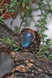 wedding photo - Labradorite ring long shape - Thistle labradorite ring