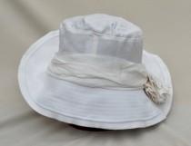 wedding photo - Cream Fabric Hat / Wedding Guest Hat / Downton Abbey Inspired Hat / Deco Tea Party Hat / Ivory / Cream Garden Party Hat
