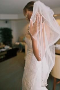 wedding photo - Wedding Veil And Headpieces
