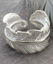 wedding photo - Sterling Silver Adjustable Feather Furl Ring