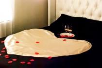 wedding photo - Intimate Hearts - Waterproof bed protector,  mattress protector