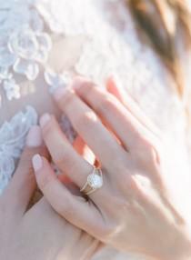 wedding photo - 18 Ideas For Your Wedding Day Mani (Plus Expert Tips for Making it Last!)