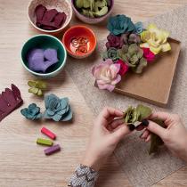 wedding photo - This DIY felt succulents kit makes felt flowers painless