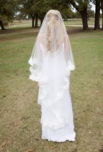 wedding photo - Lace Drop Veil