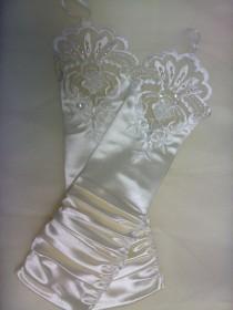 wedding photo - cream ivory fingerless gloves