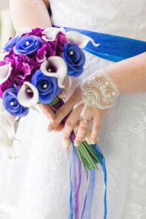 wedding photo - Very elegant Ivory Wedding gloves rhinestone free ship bridal gloves fingerless lace gloves beaded rhinestone
