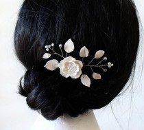 wedding photo -  Bridal Flower Hair Pin , White Poppy Hair Pins, Bridal White Hair Flowers, Hair Pins, Wedding Hair Accessories, Bridal Headpiece