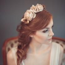 wedding photo - Wedding headpiece - Flower crown - Bridal headband - Wedding headband - Flower headpiece - Beige floral crown