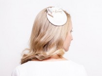 wedding photo - Dee - White fascinator made with felt and finished with a bow