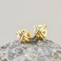 wedding photo - Gold Knot Posts, Knotted Jewelry, 7mm Metallic Studs, Love Knots, Knot Studs, Bridesmaid Gift