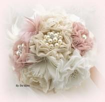 wedding photo - Brooch Bouquet, Blush, Ivory, Tan, Beige, Champagne, Vintage Wedding, Gatsby Wedding,Bridal, Feather Bouquet, Lace Bouquet, Crystals, Pearls