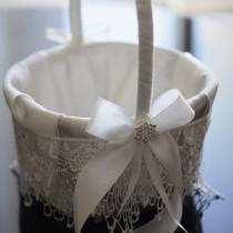 wedding photo -  Off-White Color Petals Basket \ White Lace Flower Girl Basket \ Brooch Basket \ Sheby Shik Wedding Basket \ Off White Bridal Accessories