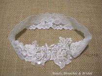 wedding photo - Off-White Venice Lace Stretch Wedding Garter with the Gorgeous Rose-Pearl Applique, Hand made Embroidered Ivory Flower Lace Wedding Garter