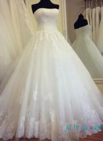 wedding photo -  Strapless lace bodice Pincess tulle ball gown wedding dress
