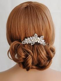 wedding photo - Crystal Bridal Hair Comb, Swarovski Pearl Cluster Wedding Hair Comb, Leaf Bridal Hairpiece, Vintage Style Rhinestone Hair Clip, AUGUSTINA