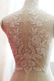 wedding photo - Exquisite Wedding Lace Applique , Bridal Veil Applique for Wedding Gown, Bridal Dress Decor, Bodice