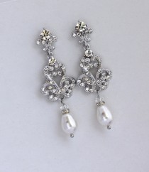 wedding photo - Swarovski Pearl and Crystal Chandelier Wedding Earrings, Art Deco Bridal Earrings, Rhinestone Crystal Victorian Bridal Earrings