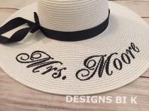 wedding photo - Floppy straw hat, Floppy beach hat, Personalized floppy hat, Monogrammed Bride hat, Bridesmaid monogram floppy hat, Bridal Shower Gift